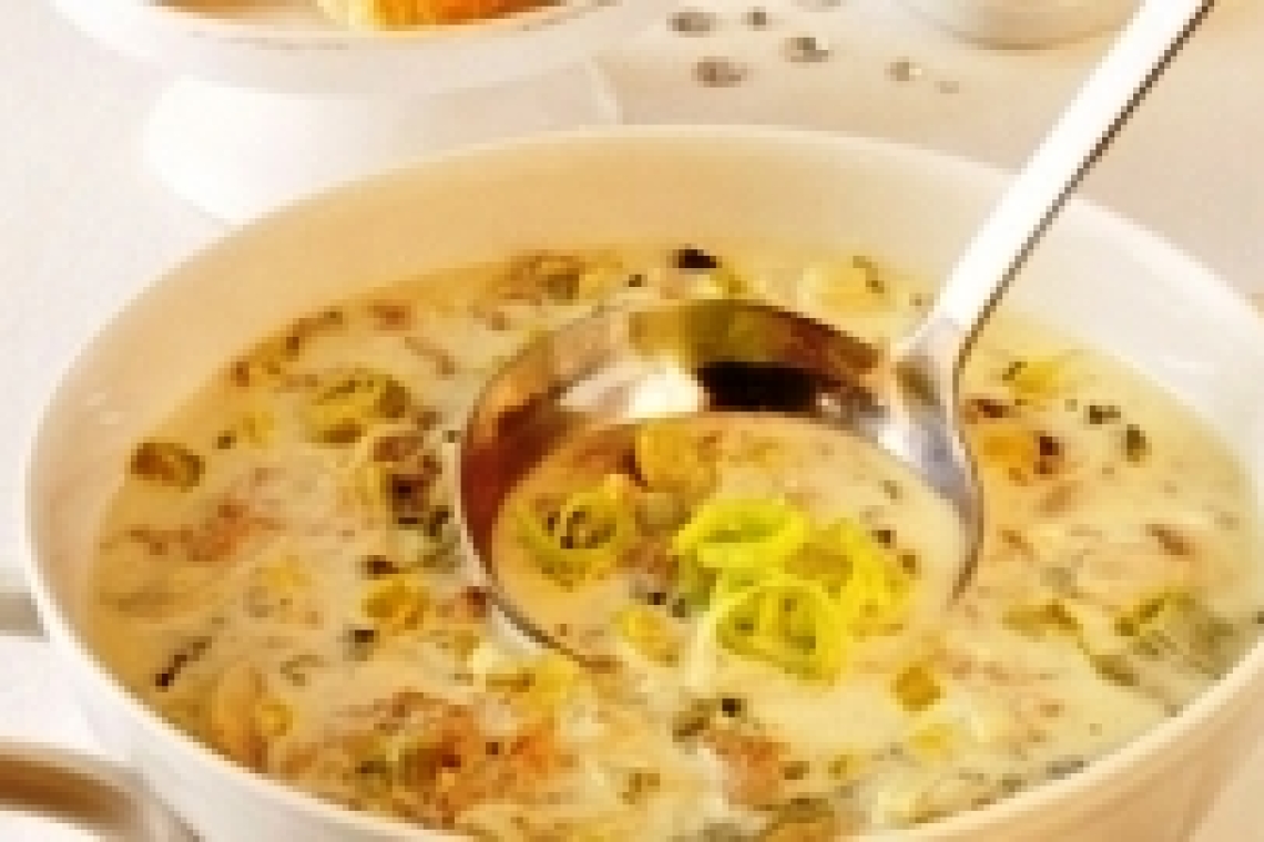 Суп. Лук порей и сыр.