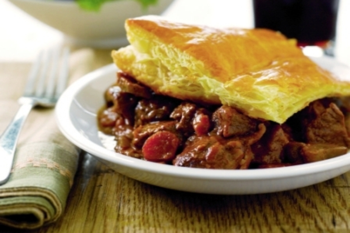 Ирландская говядина. Steak and Guinness Pie (Стейк Гиннесс-пай)