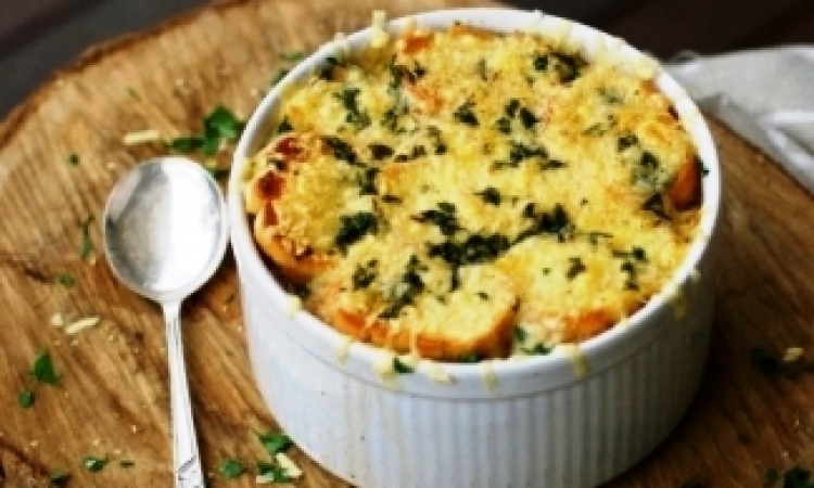 Французский луковый суп с крутонами