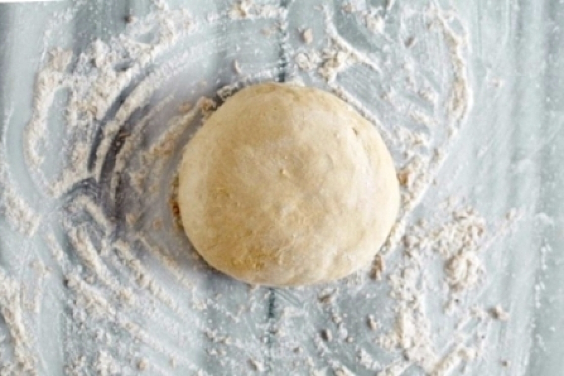 Рецепт теста для пиццы в духовке. Без яиц и молока