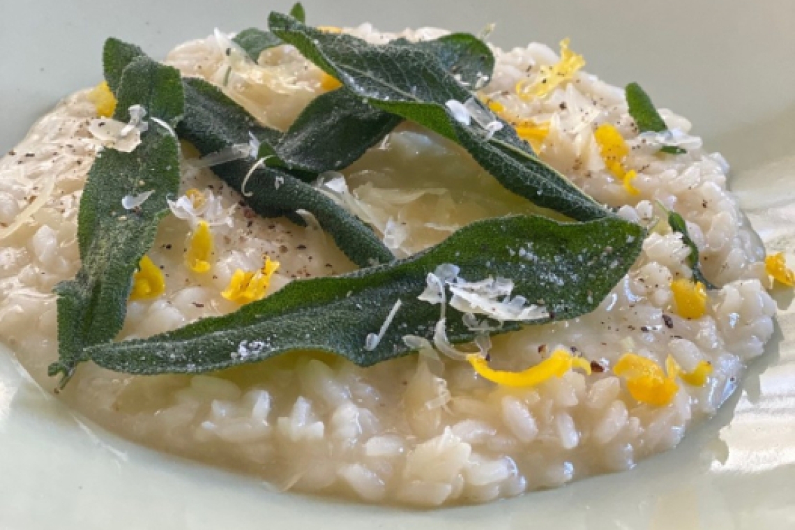 Ризотто с лимоном и жареным шалфеем